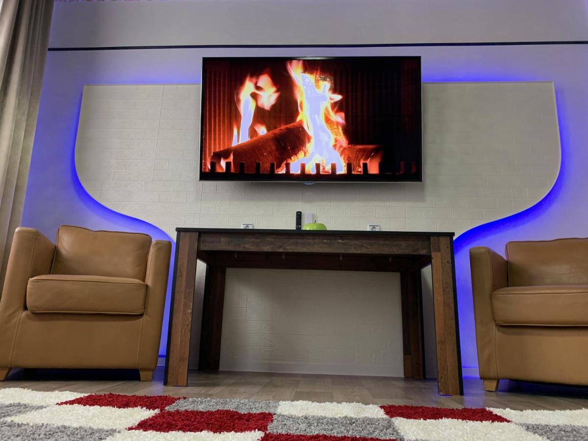 Best-Preis -Gold Suite- Mit Netflix, Self-Check-In, Ebike Ladestation, Fahrradraum, Wlan, Netflix Und Massagesessel - Direkt Am Elberadweg Im Herzen Von 维滕贝尔格 外观 照片