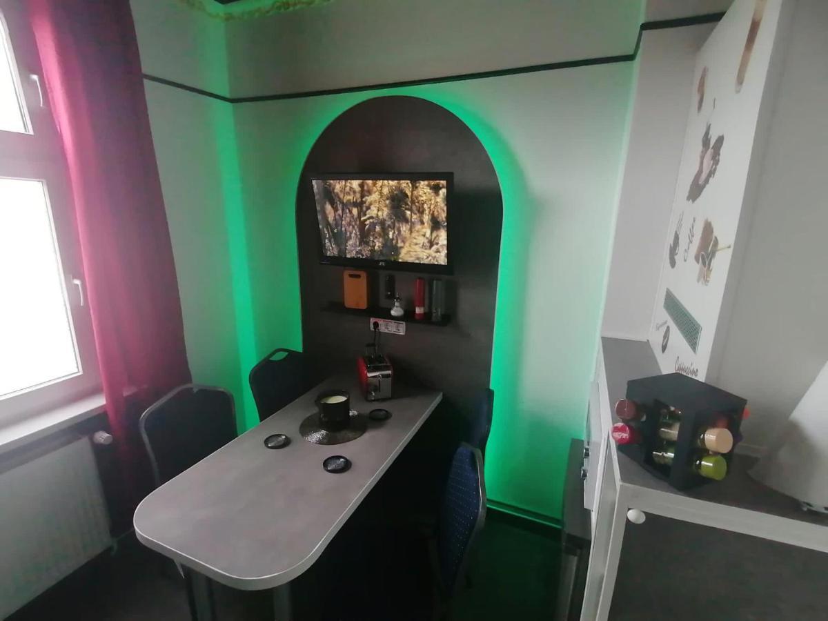 Best-Preis -Gold Suite- Mit Netflix, Self-Check-In, Ebike Ladestation, Fahrradraum, Wlan, Netflix Und Massagesessel - Direkt Am Elberadweg Im Herzen Von 维滕贝尔格 外观 照片