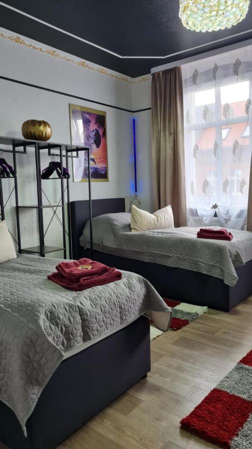 Best-Preis -Gold Suite- Mit Netflix, Self-Check-In, Ebike Ladestation, Fahrradraum, Wlan, Netflix Und Massagesessel - Direkt Am Elberadweg Im Herzen Von 维滕贝尔格 外观 照片