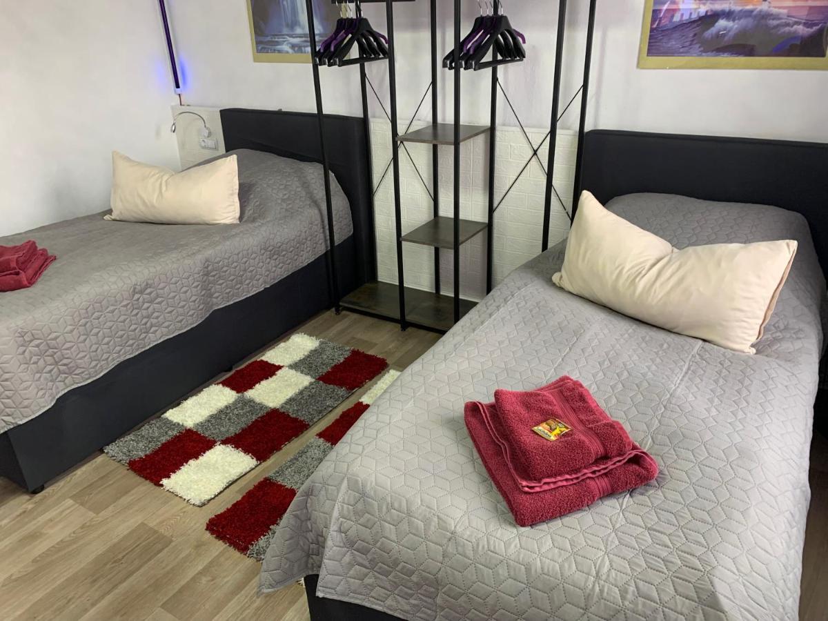 Best-Preis -Gold Suite- Mit Netflix, Self-Check-In, Ebike Ladestation, Fahrradraum, Wlan, Netflix Und Massagesessel - Direkt Am Elberadweg Im Herzen Von 维滕贝尔格 外观 照片