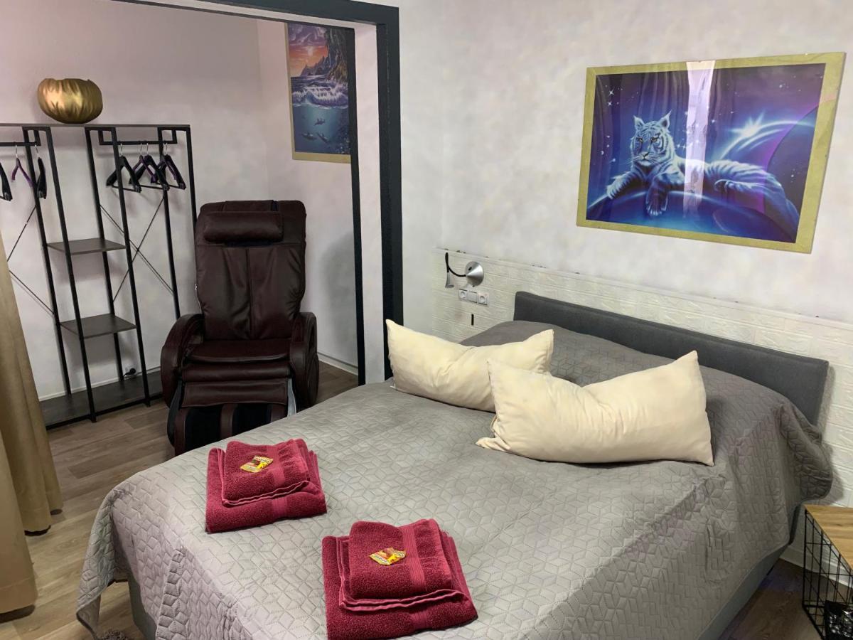 Best-Preis -Gold Suite- Mit Netflix, Self-Check-In, Ebike Ladestation, Fahrradraum, Wlan, Netflix Und Massagesessel - Direkt Am Elberadweg Im Herzen Von 维滕贝尔格 外观 照片